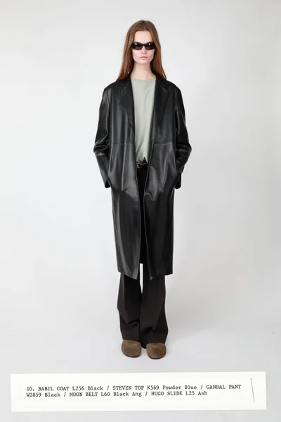Look 10